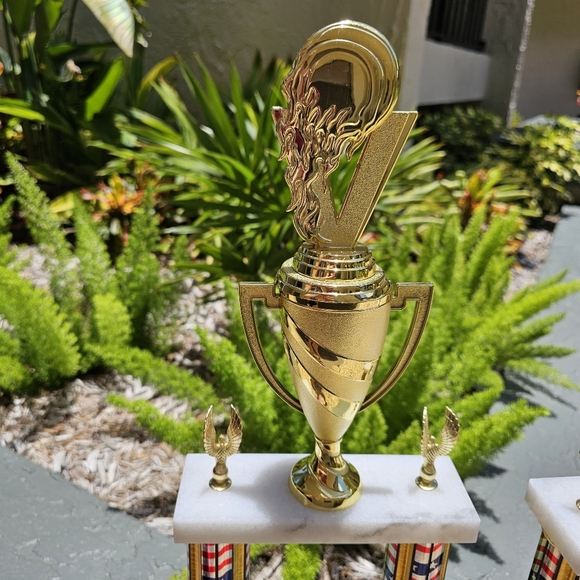 Set of 2 Large 25" Volleyball 2-Tier Patriotic Trophies w/ American Flag Columns - Picture 6 of 8